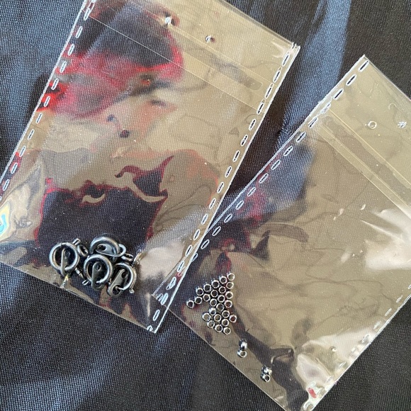 Bag of Assorted Jewelry/ Arts & Crafts Items - Picture 7 of 10